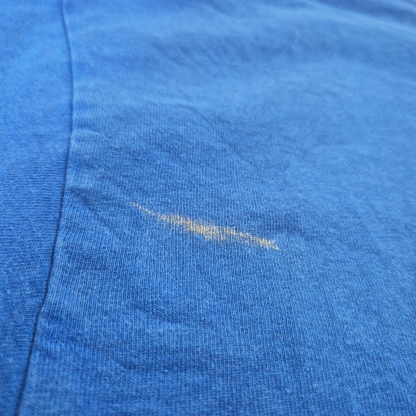 Vintage Hanes U.S. Air Force 331st "Wolfpack" katonai póló (Thrashed/Distressed) - L