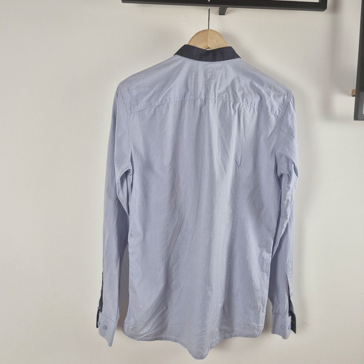 Reserved Slim Fit kontrasztos gallérú férfi ing - 39