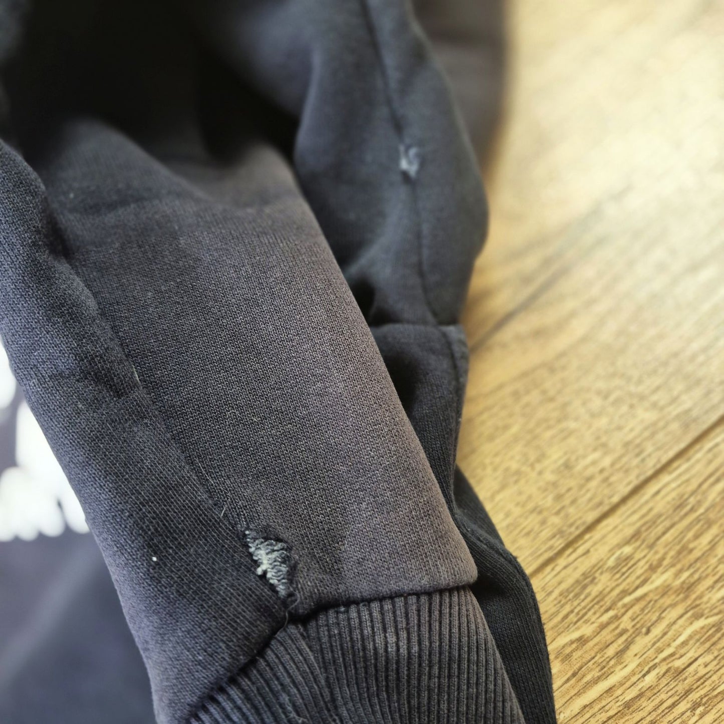 Superdry fekete férfi cipzáros pulóver - L