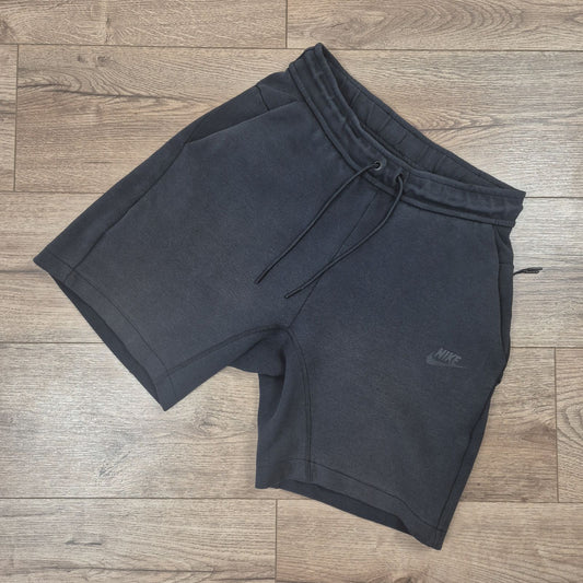 Nike Tech pamut rövidnadrág – XS