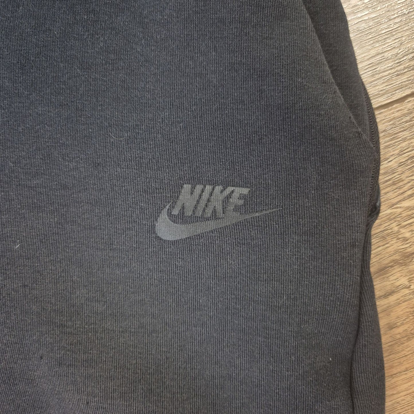 Nike Tech pamut rövidnadrág – XS