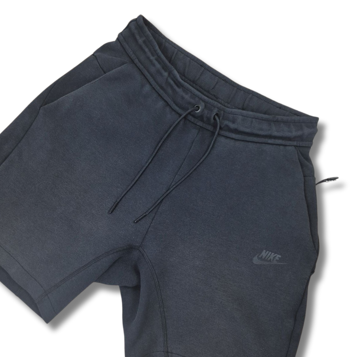 Nike Tech pamut rövidnadrág – XS