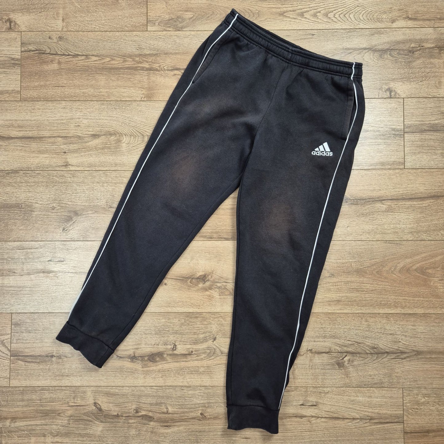 Adidas férfi melegítőnadrág – L