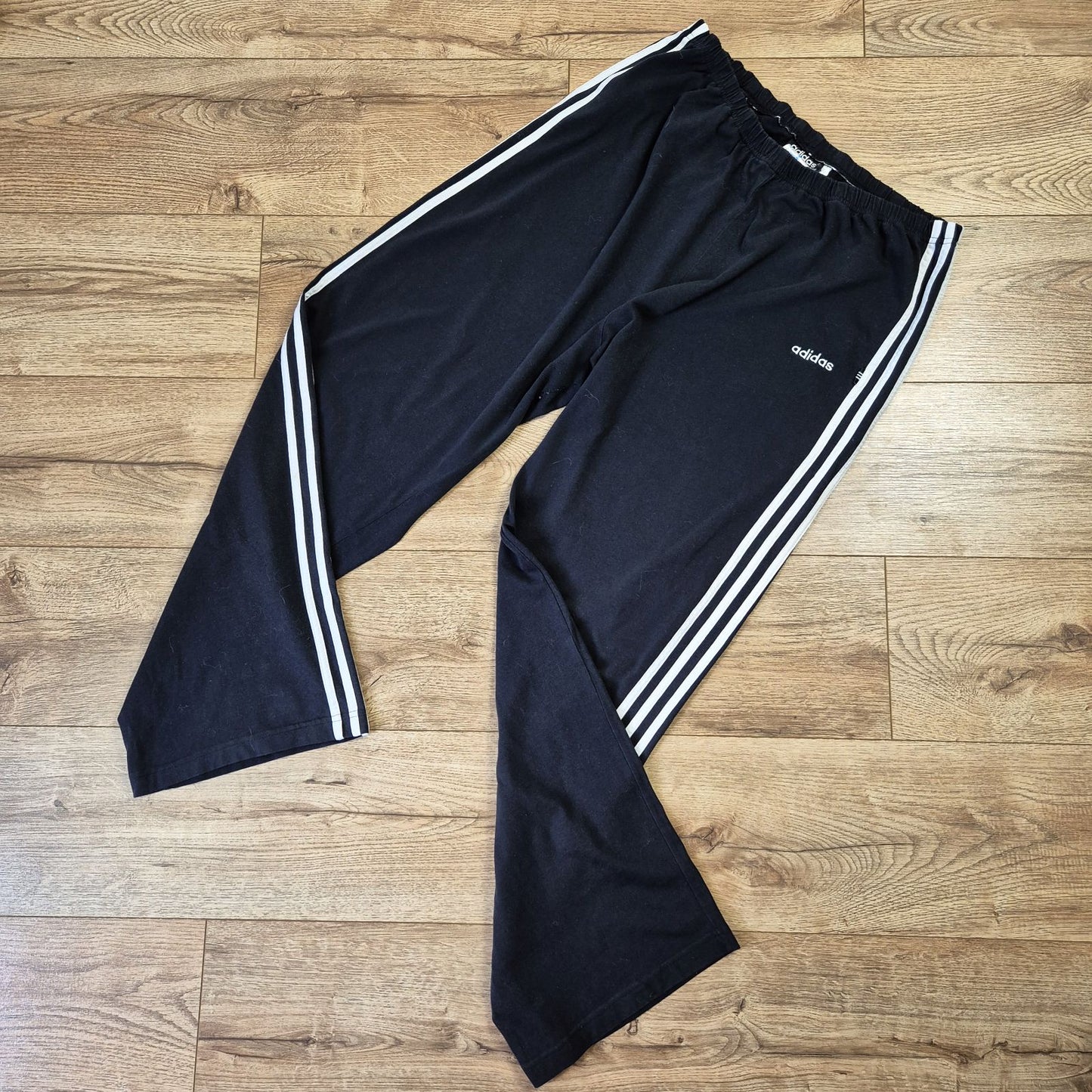 Adidas fekete női melegítőnadrág - L