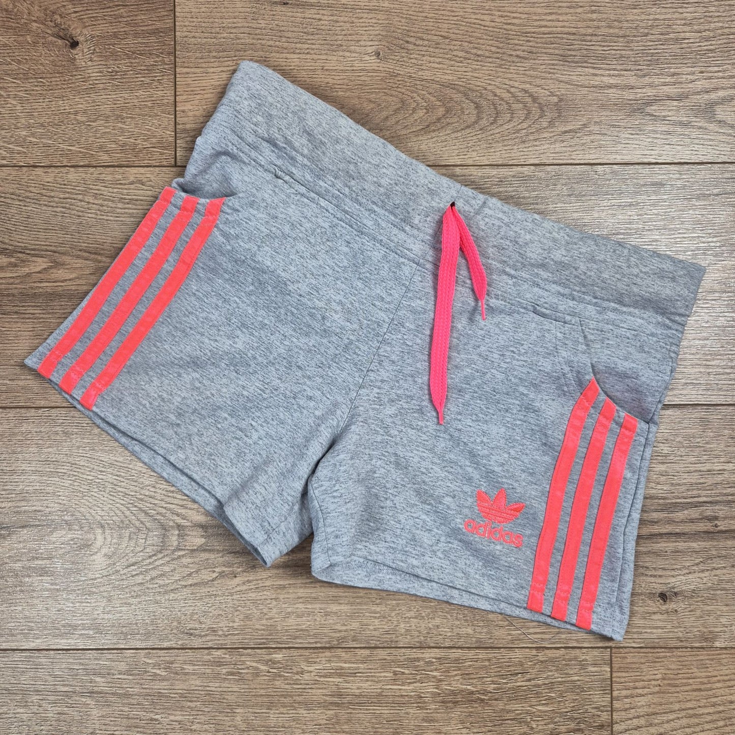 Adidas sportos rövidnadrág - XL