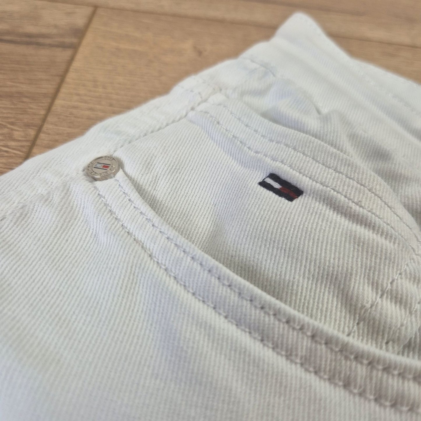 Tommy Hilfiger fehér női farmer nadrág - L