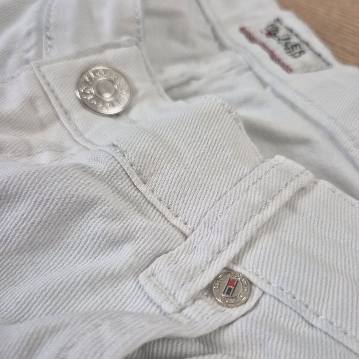 Tommy Hilfiger fehér női farmer nadrág - L