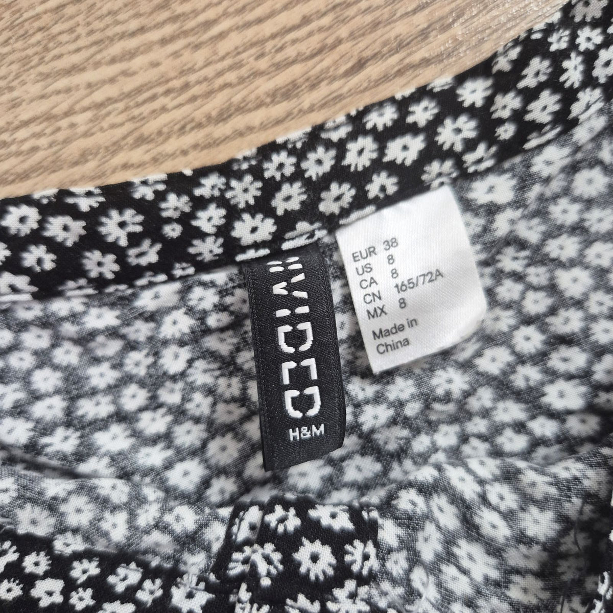 H&M Divided virágmintás női miniszoknya - M