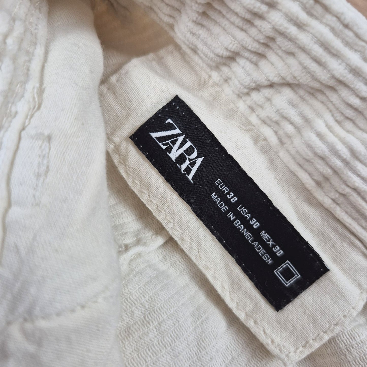 Zara törtfehér, kordbársony nadrág - 38