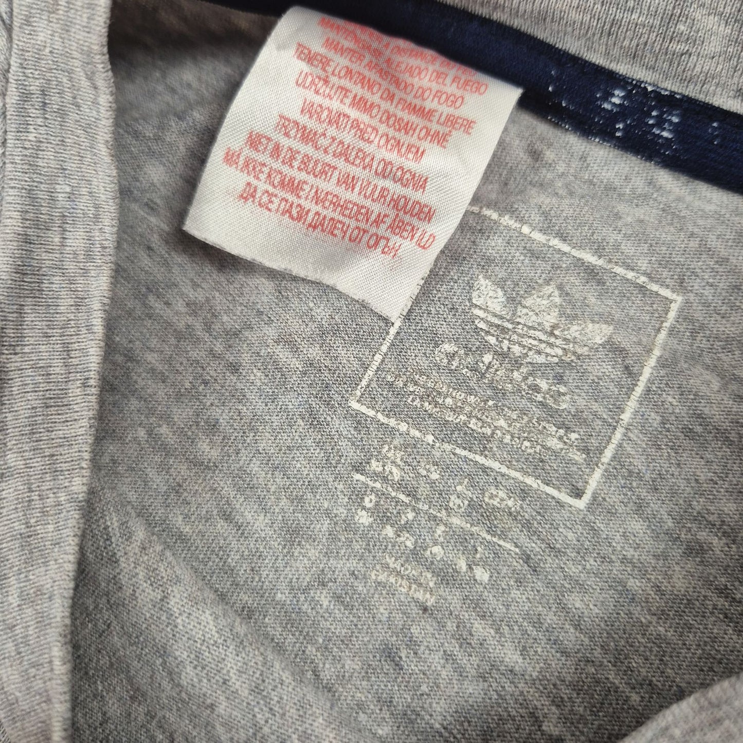 Adidas Originals szürke-fehér mintás férfi póló - M