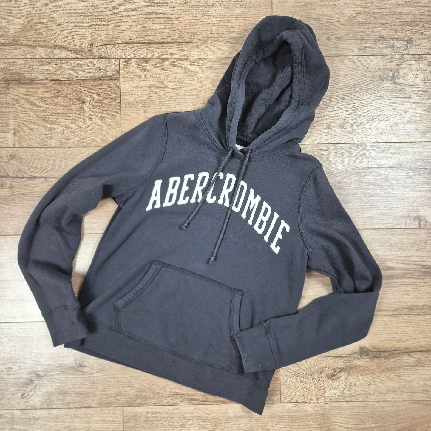 Abercrombie & Fitch fekete női kapucnis pulóver - S