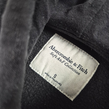 Abercrombie & Fitch fekete női kapucnis pulóver - S