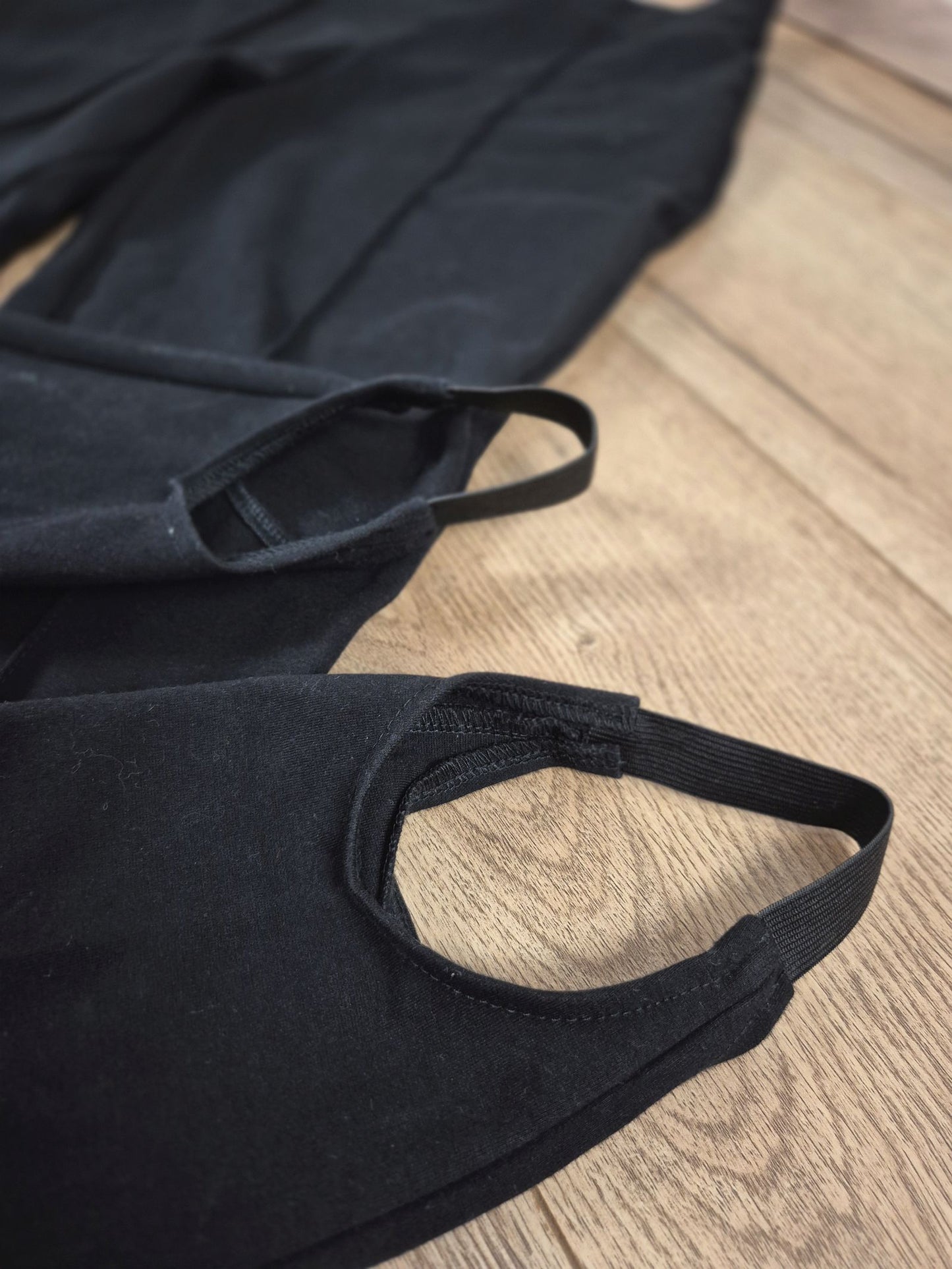 Esmara fekete élvarrott talpalós leggings - M (40/42)