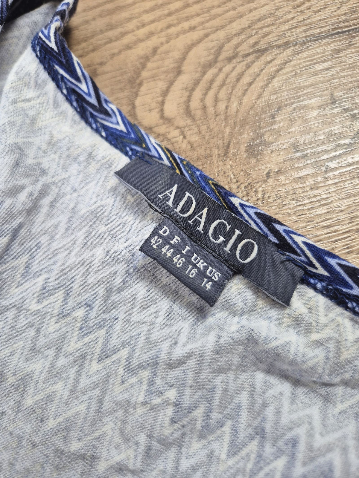Adagio kék női cikkcakk mintás felső - XL