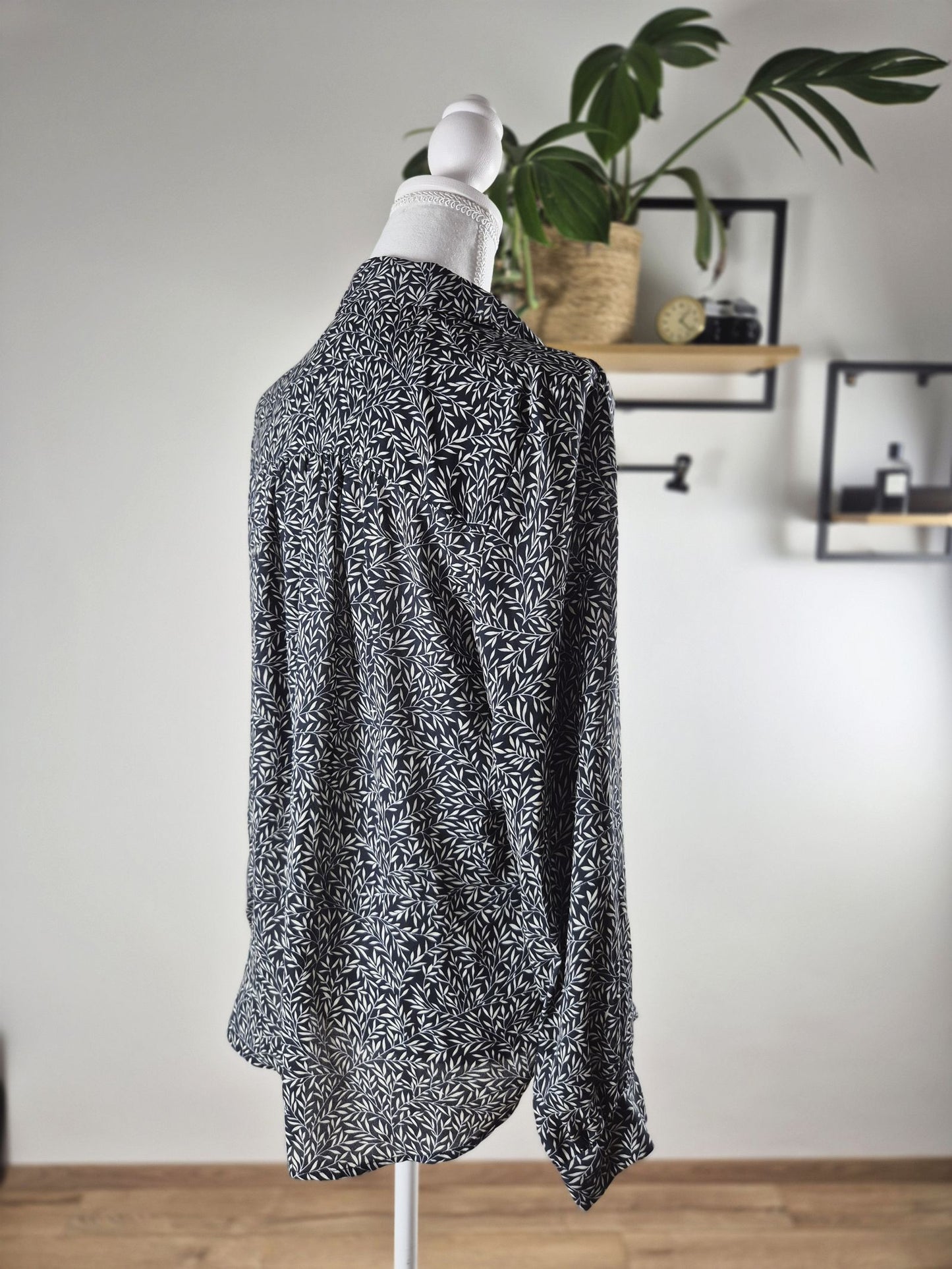 H&M sötétkék női leveles mintás ing - XL