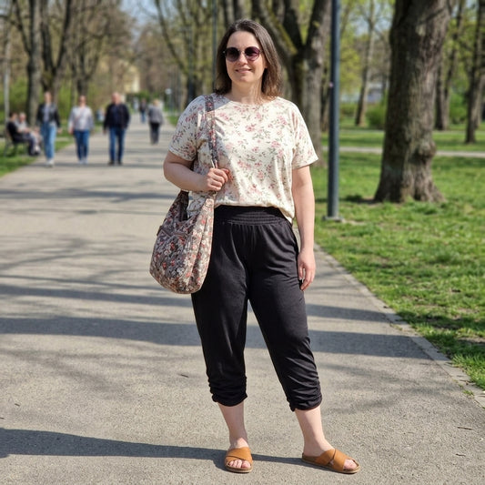 Janina fekete ráncolt szárú női capri nadrág - L